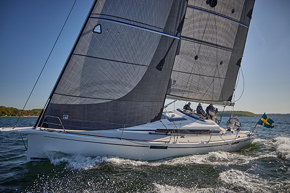 X-Drive® Taffeta Carbon - Cruising Genua 4 Arcora Lightskin